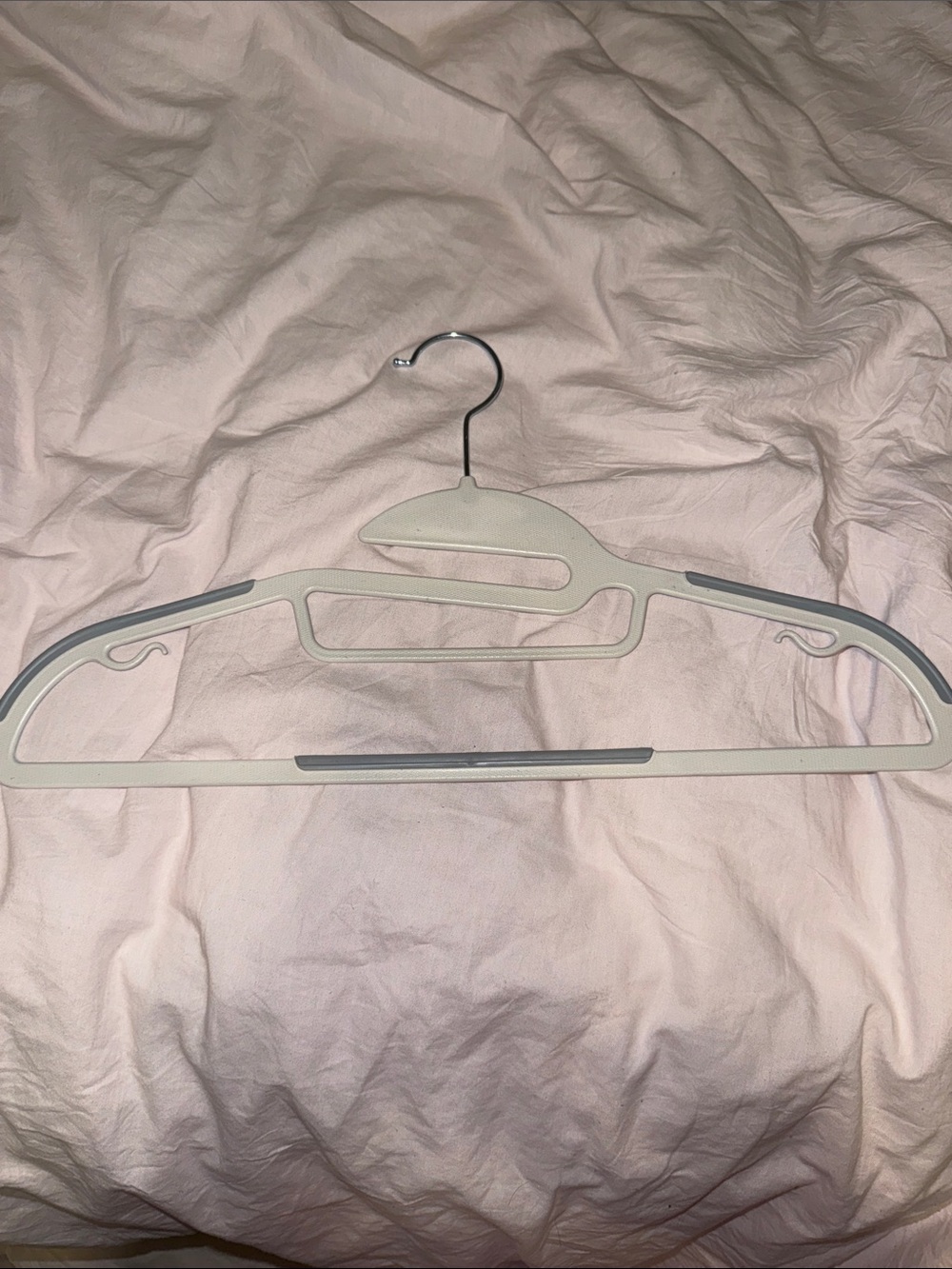 Light and Dark Gray Plastic Suit Hanger with Gray Grip Pack of 16